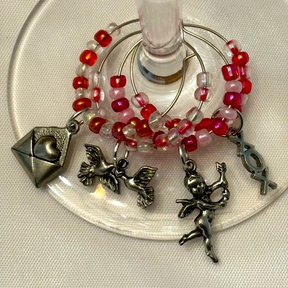 New 4 pc. Handcrafted Love Themed Wine Glass, Mug or Tumbler Charms - Picture 1 of 6